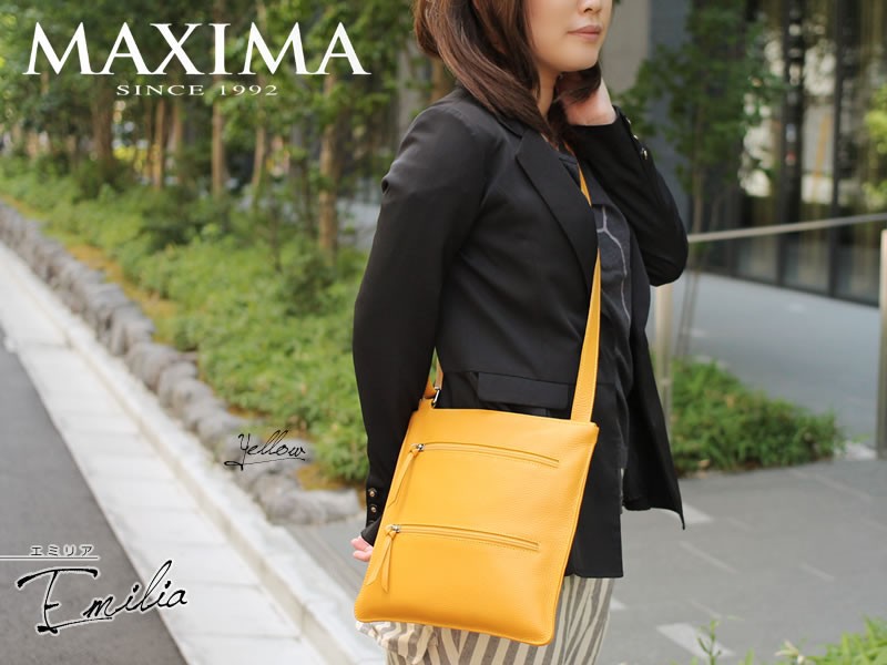 【MAXIMA】2段ポケット薄型ボディーバッグ＜エミリア＞