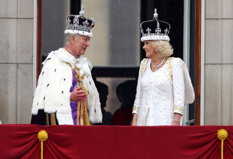 イギリス　王室　英国王チャールズ3世の戴冠式